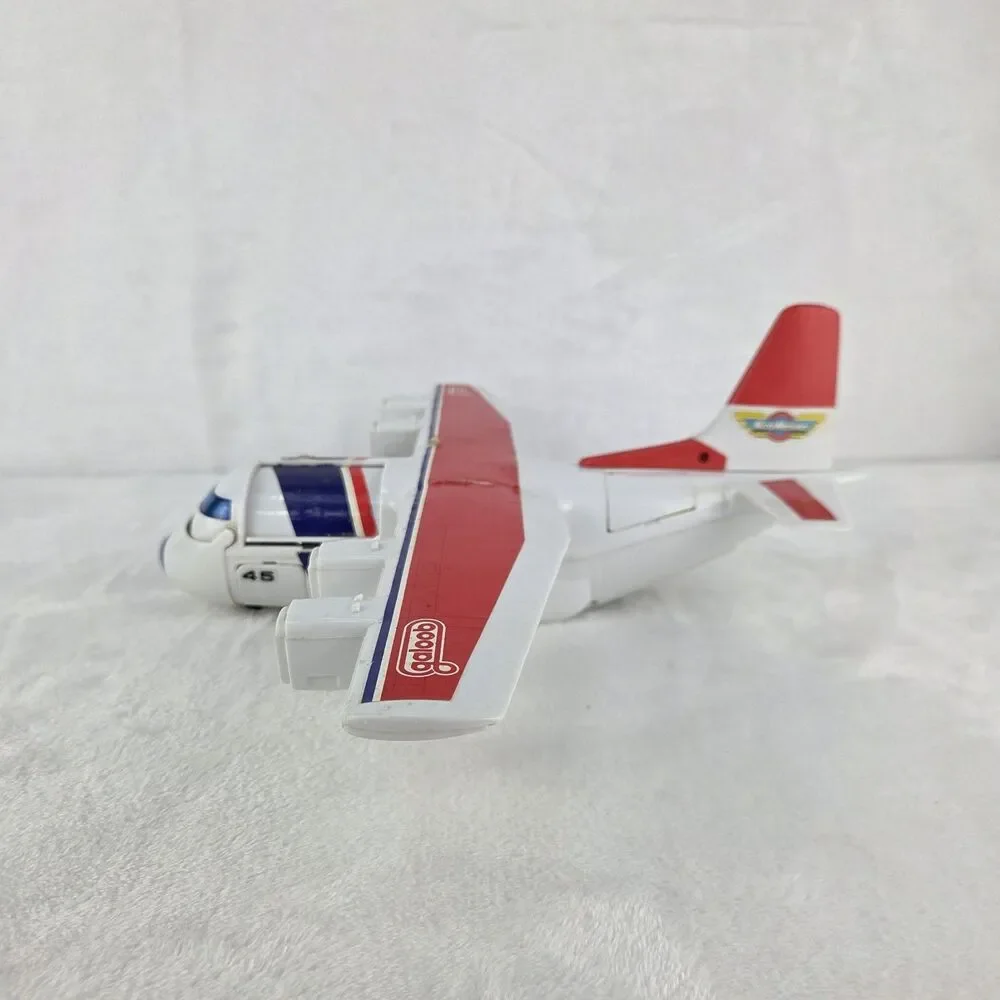 Vintage 1988 Galoob Micro Machines C-7 Air Cargo Action Playset Airplane